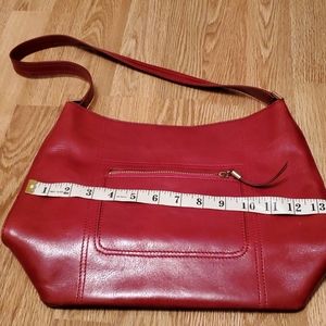Ellen Tracy shoulder bag